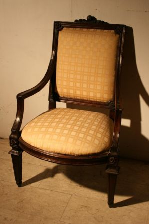 Walnut sillón Luis XVI Parma-Piemonte