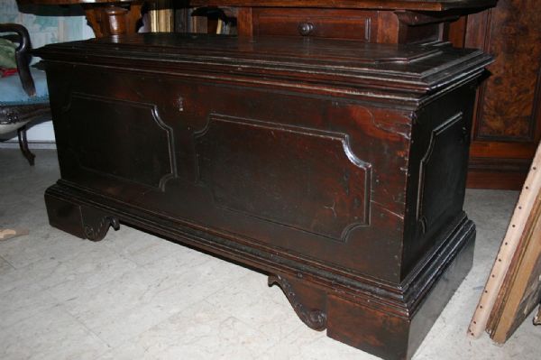 Walnut chest, Bologna 17th century