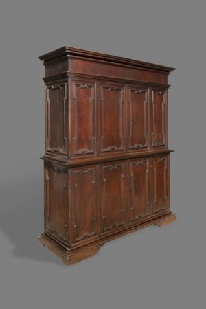 Credenza a due corpi, Reggio Emilia sec. XVII