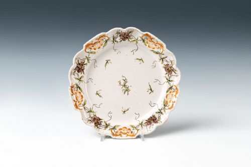 Sassuolo majolica plate 18th century, Dallari Manufacture, Pietro Lei
    