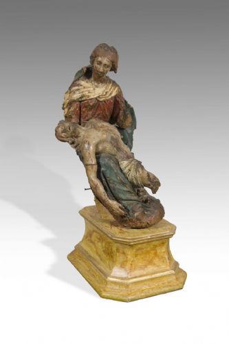 Scultura raffigurante 